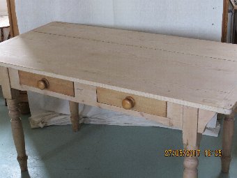 PINE 19C. KITCHEN TABLE.