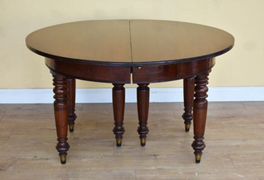 19th Century William IV Mahogany Dining Table
