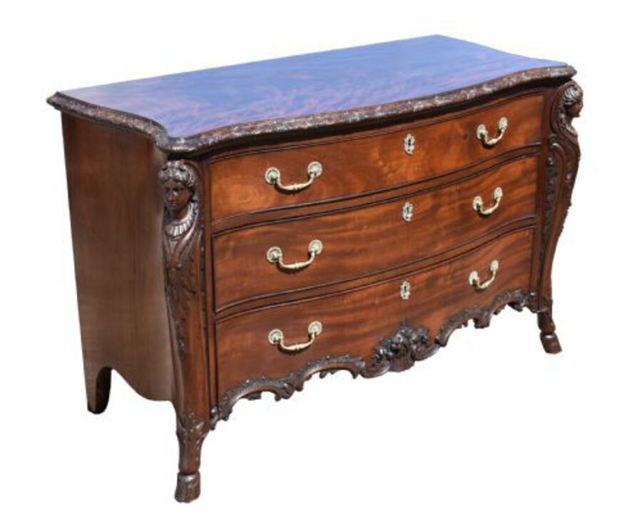 19th Century Mahogany Serpentine Chest of Drawers