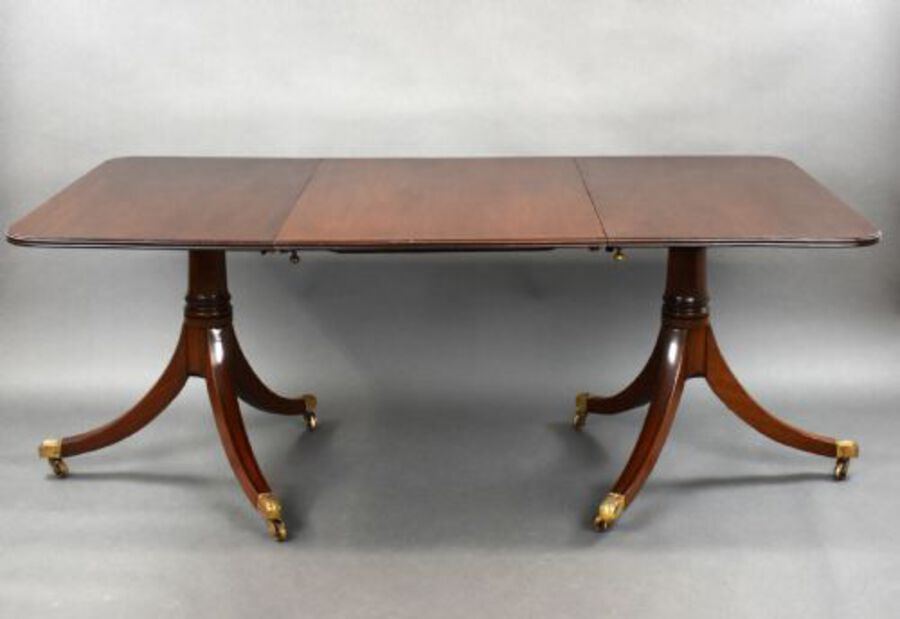 19th Century Mahogany Pedestal Dining Table