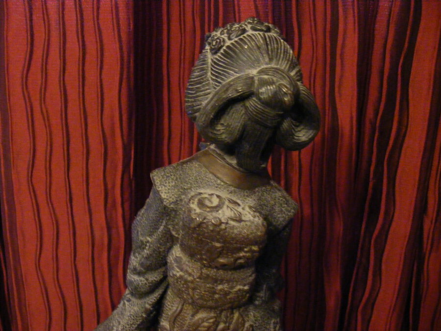 Antique antique bronze/spelter statue, figure, chinese lady, large & heavy