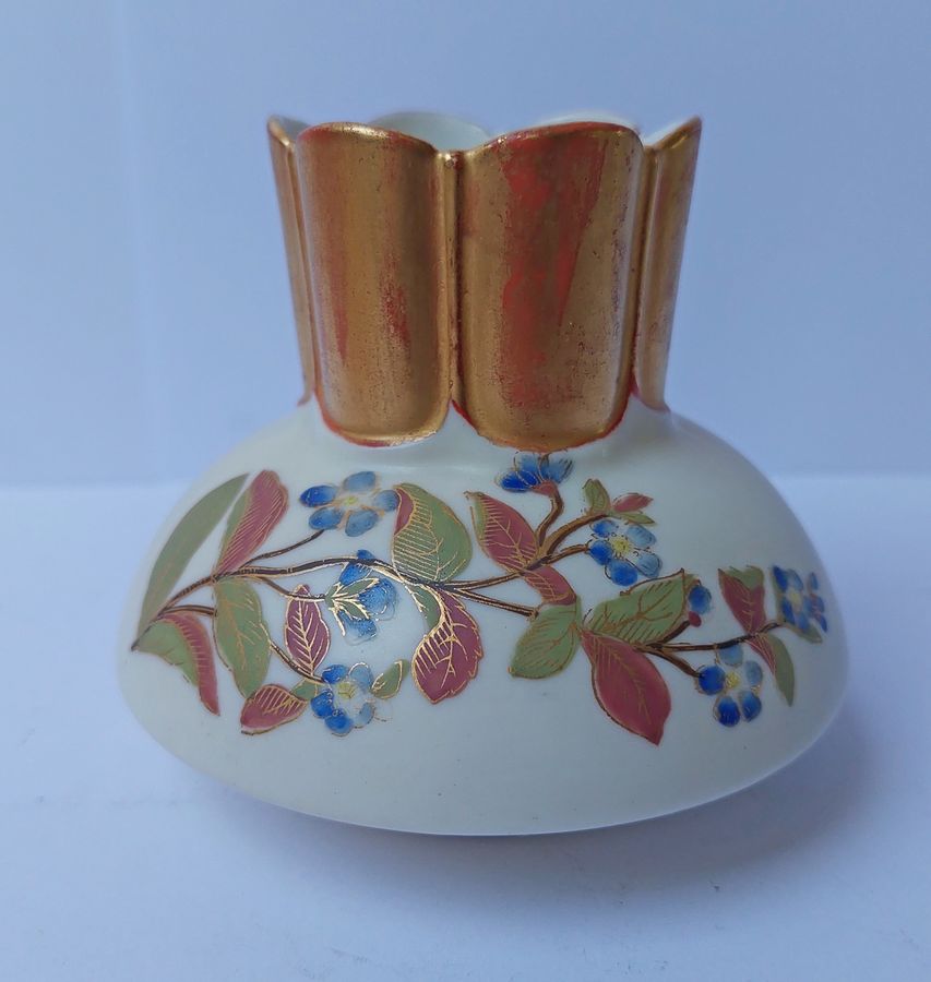 Antique Royal Worcester China Blush Ivory Squat Bud Vase