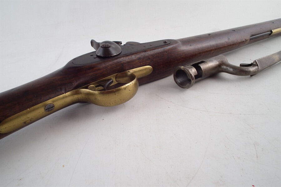 Antique A Rare Royal Irish Constabulary 1843 Dated Tower Carbine And Bayonet 