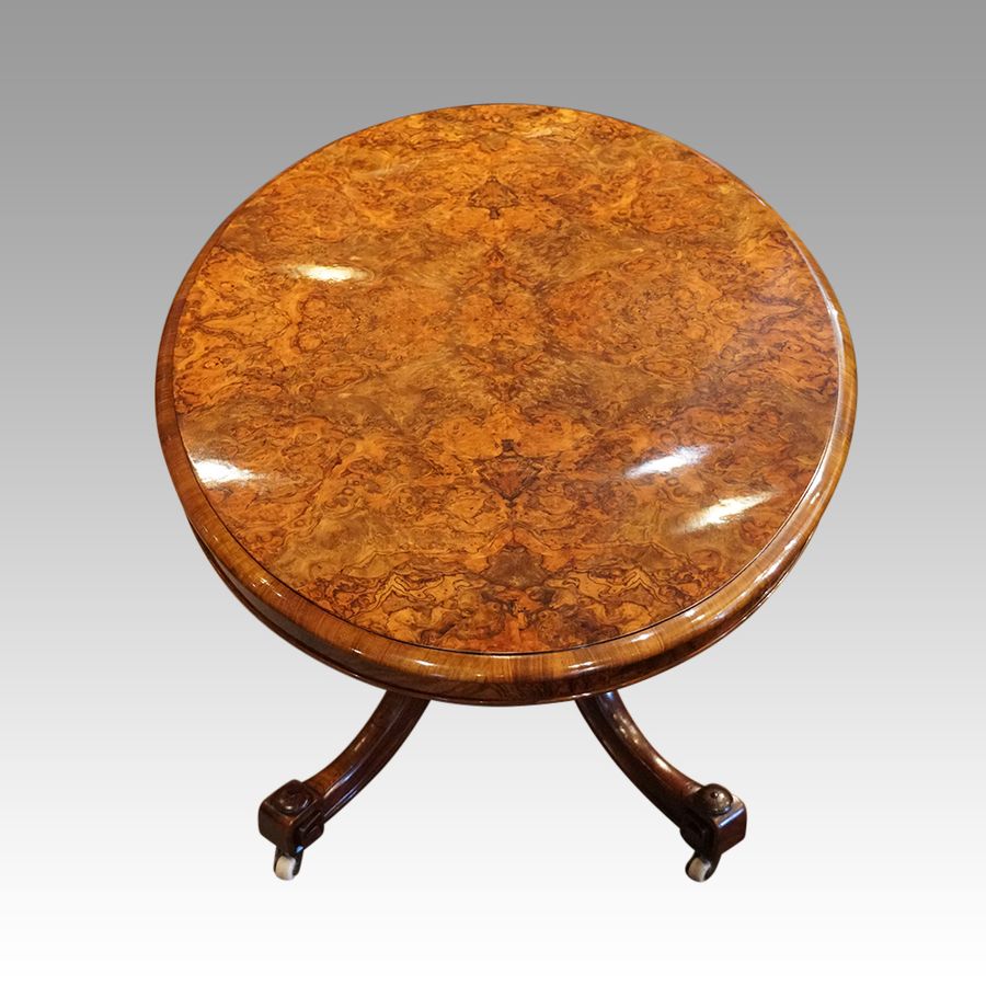 Antique Fine Victorian burr walnut coffee table