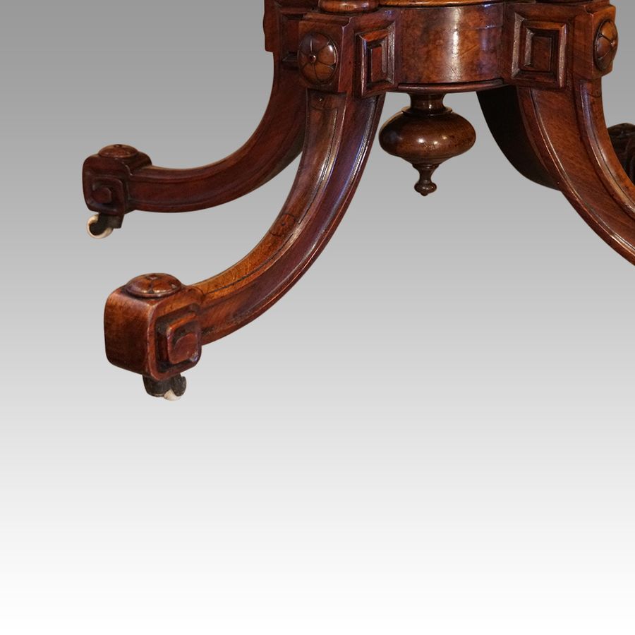 Antique Fine Victorian burr walnut coffee table
