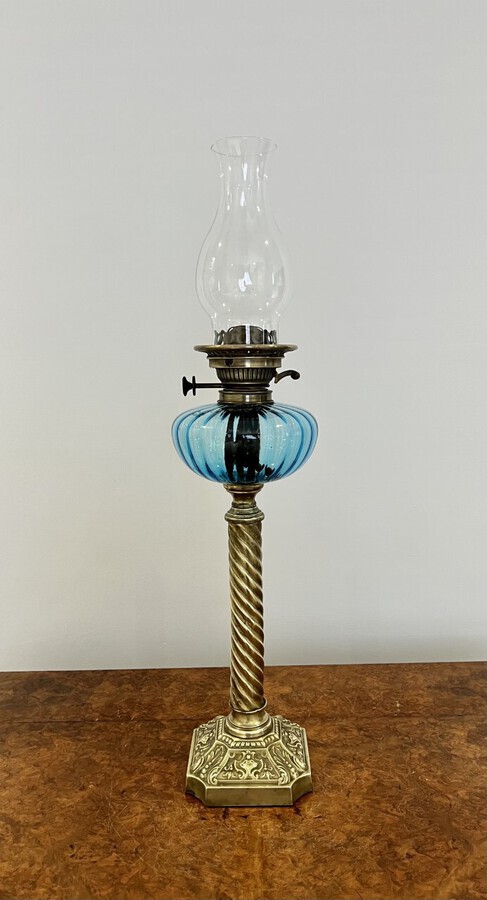 Quality antique Victorian oil lamp