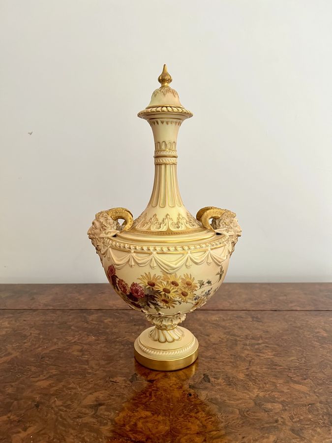 Antique Fantastic quality antique Victorian Royal Worcester vase by Edward Raby 