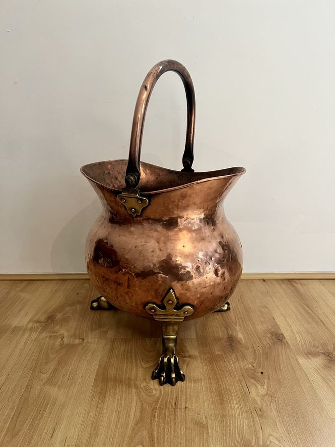 Outstanding quality antique Victorian large copper coal scuttle