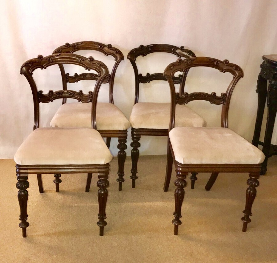 Good Set Of  4 Finely Carved  Victorian Chairs