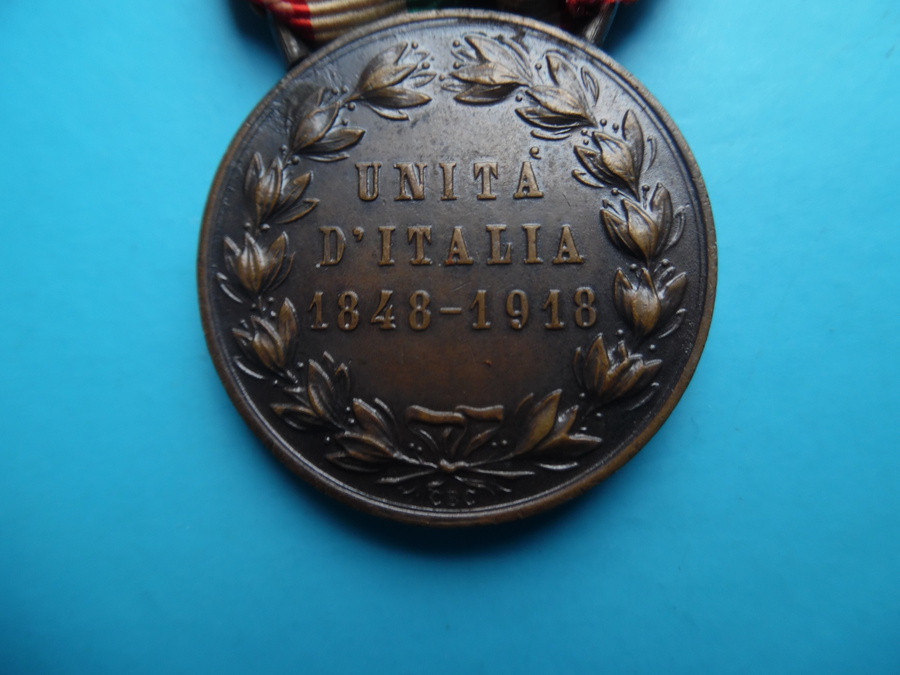 Antique Italian WW1 Medals