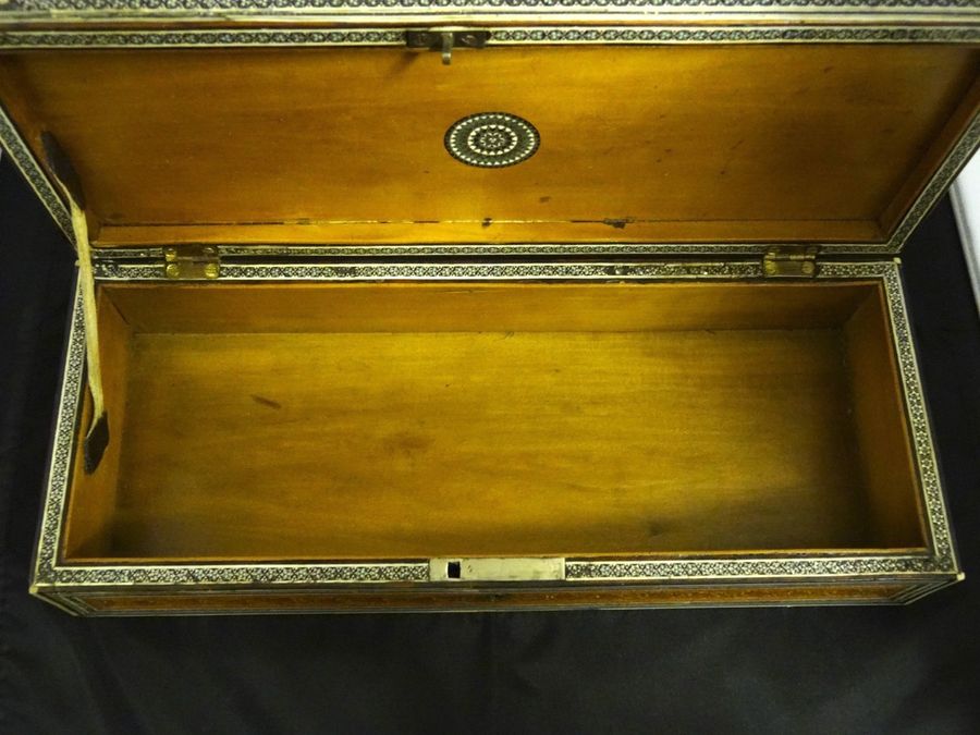 Antique Antique Anglo-Indian Sandalwood & Sadeli Box, Bombay Presidency, Circa Mid 19th Century