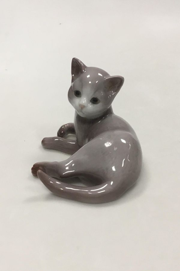 Antique Bing & Grondahl Figurine of Cat No 2514