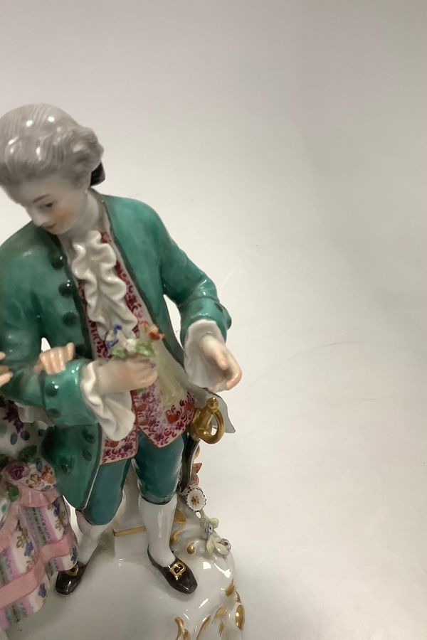 Antique Meissen Figure Couple in Rococo clothing August Ringler Model O 158