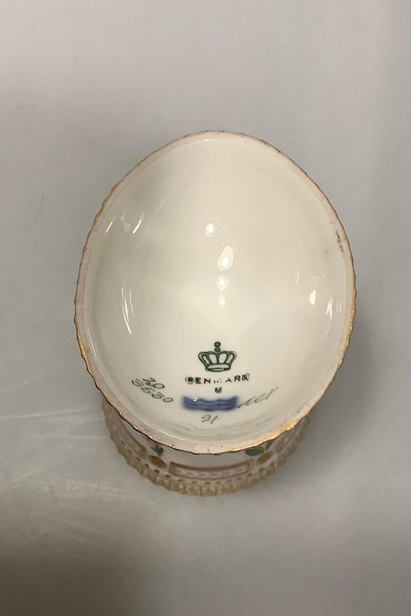 Antique Royal Copenhagen Flora Danica Eggcup No 20/3530 or new number 696