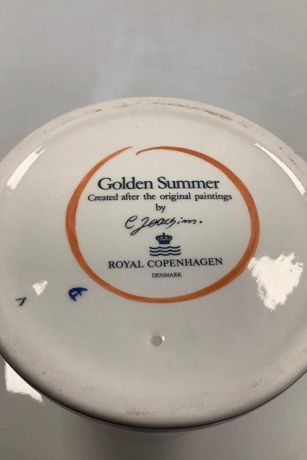 Antique Royal Copenhagen Golden Summer / Gylden Sommer centerpiece på Fod No. 753