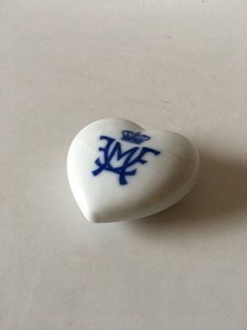 Antique Royal Copenhagen Porcelain Heart made for Guests at the Danish Royal Wedding in 2004