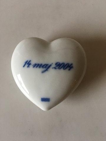Antique Royal Copenhagen Porcelain Heart made for Guests at the Danish Royal Wedding in 2004