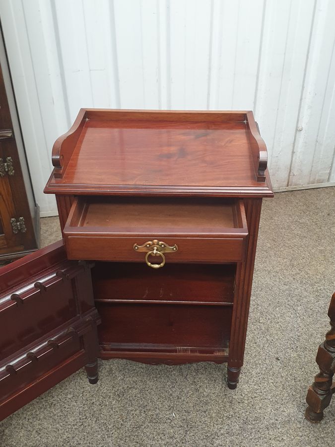Antique Small Antique Shapland & Petter Arts & Crafts Bedside Table Cabinet 