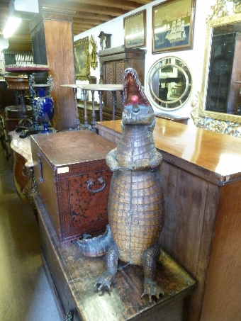 Antique Crocodile Light