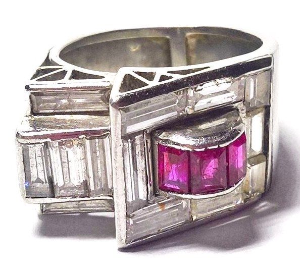 N648A Diamond, ruby and platinum Deco ring