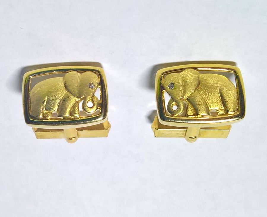 Elephant cuff-links