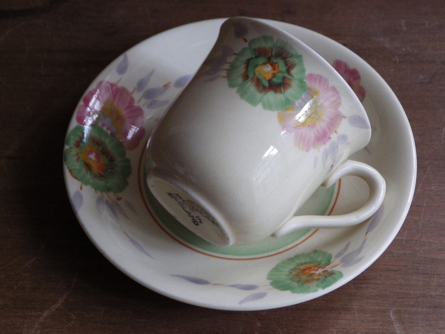 Antique CLARICE CLIFF 1930s Sundew CUP AND SAUCER