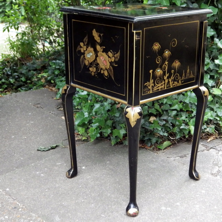 Antique CHINOISERIE Antique Early 20th Century Black DECORATIVE SEWING TABLE