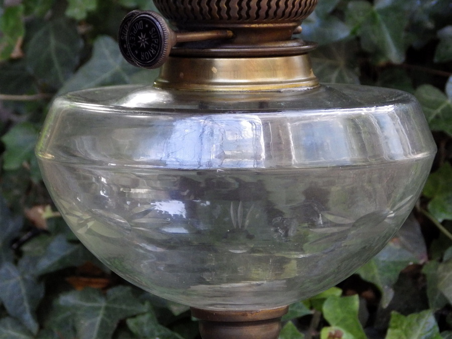 Antique ART NOUVEAU 19th Century Brass & Glass ANTIQUE OIL LAMP