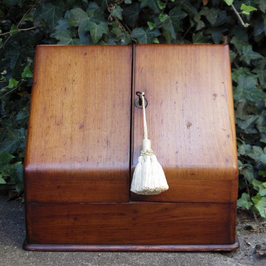 Antique VICTORIAN Antique Small Size Mahogany STATIONERY BOX