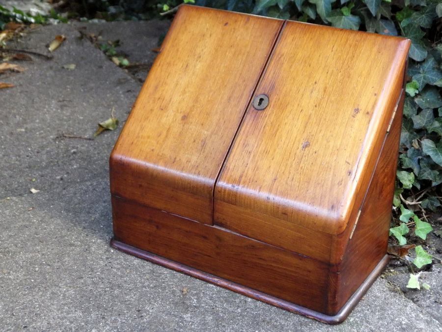 Antique VICTORIAN Antique Small Size Mahogany STATIONERY BOX