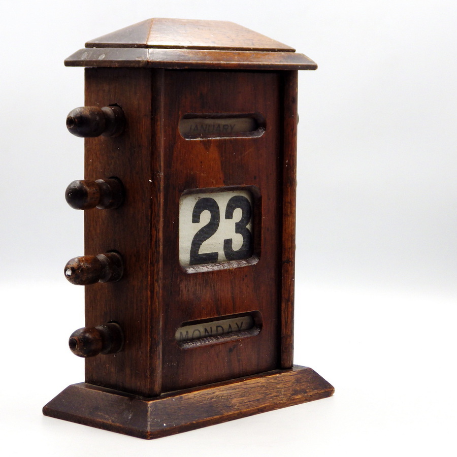 Antique EDWARDIAN Antique English Oak PERPETUAL CALENDAR