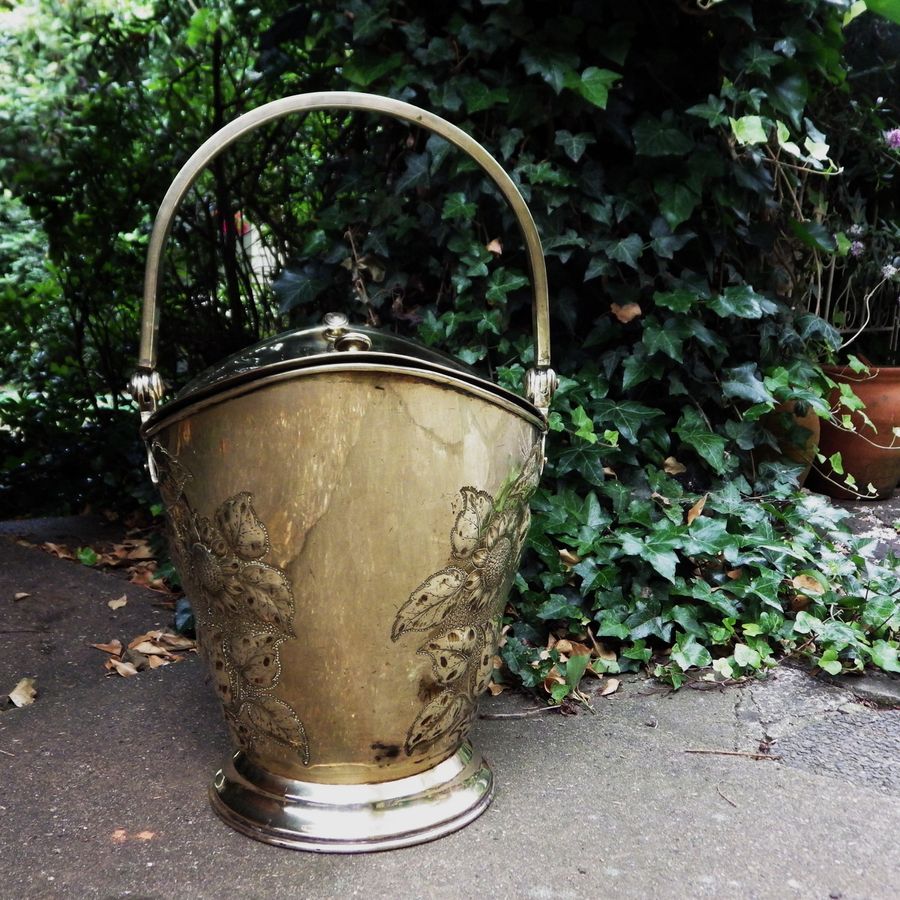 Antique AESTHETIC MOVEMENT 19th Century Victorian Brass Repousse COAL BUCKET