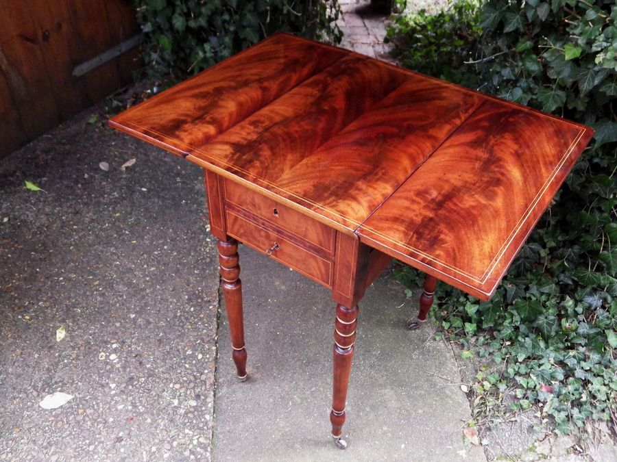 Antique REGENCY Fine Quality Early 19th Century Inlaid Flame Mahogany PEMBROKE TABLE