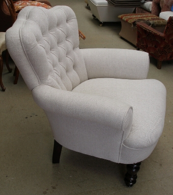 Antique Victorian deep buttoned armchair