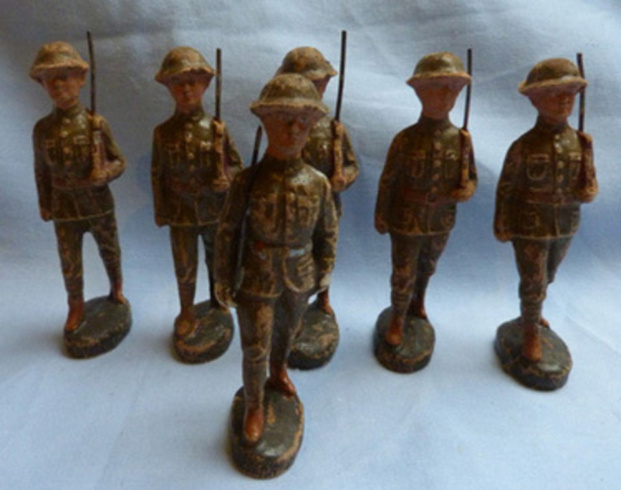 Set of WW1 Elastolin British Army figures