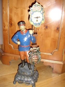 SPHELTER PAINTED ANTIQUE FIGURINE NOVALTY CLOCK 