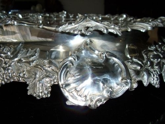 Antique SILVER PLATED STAND ENCRUSTED WITH ORNATE GRAPES & LEAVES WITH THREE FEET  C1900-1910 & 19