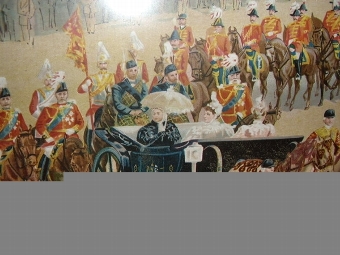 Antique VICTORIAN COLOURED PRINT OF QUEEN VICTORIA'S DIAMOND JUBILEE CEREMONY ON 23RD SEPTEMBER 1896 PRESENTED IN A GILT LEAFED FRAME UNDER GLASS SIZE 49 X 35 INCHES