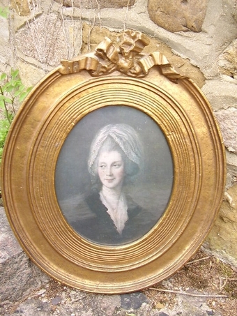 QUEEN CHARLOTTE EARLY PRINT UNDER GLASS IN GESSO GILT OVAL FRAME 17 X 14.5 INCHES