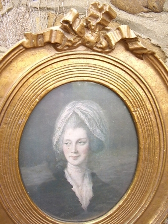 Antique QUEEN CHARLOTTE EARLY PRINT UNDER GLASS IN GESSO GILT OVAL FRAME 17 X 14.5 INCHES