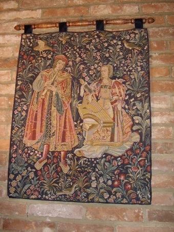 TAPESTRY OF ELIZABETHAN SCENE DEPICTING MUSCICIANS PLAYING A FLUTE & STRINGS  33 X 24 INCHES