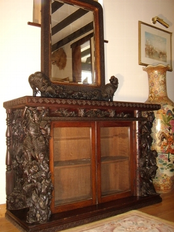 CHINESE REPUBLIC PERIOD CARVED ROSEWOOD IMPERIAL PALACE SIDE CABINET WITH BEVAL CUT DECORARIVE MI...