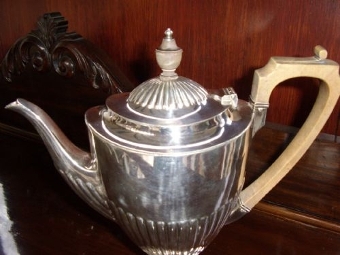 Antique GEORGE III STYLE ELKINGTON SILVER PLATED COFFEE POT C1868