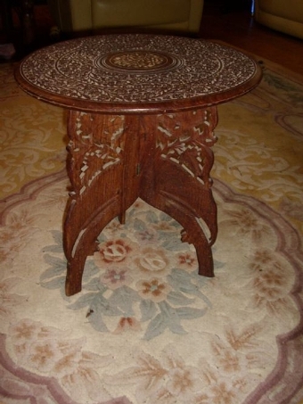 ROSEWOOD CARVED INDIAN LAMP TABLE WITH FOLDING DETACHABLE ORNATE LEGS 18.5 HIGH