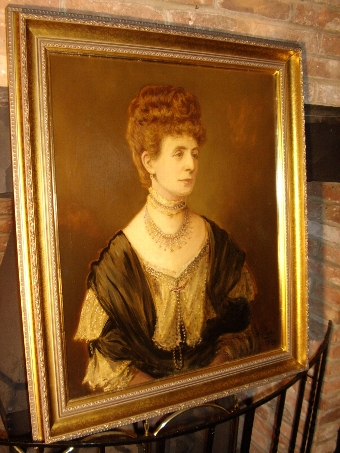 OIL PORTRAIT OF QUEEN ALEXANDRA BY ALFRED PRAGA SIGNED & DATED 1909 BEAUTIFULLY FRAMED 30 X 35 IN...