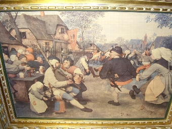 Antique OILEOGRAPH PRINT ON CANVAS OF DUTCH TAVERN SCENE DEPICTING A 17TH CENTURY GENRE SCENE IN HEAVY CARVED WOODEN GILT FRAME