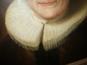 Antique LATE 18TH CENTURY DUTCH(FLEMISH)SCHOOL OIL PORTRAIT ON BOARD OF A LADY WEARING RUFF COLLAR & PRESENTED IN A HAND CRAFTED HEAVY OAK DISTRESSED FRAME 25 X 28 INS