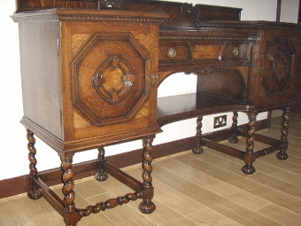 Antique WARING & GILLOWS HAND CRAFTED OAK SIDEBOARD WITH BURR WALNUT INLAY C1910
