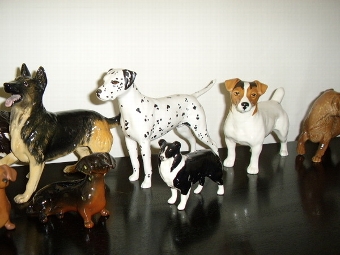 Antique COLLECTION OF 18  ROYAL DOULTON & BESWICK ASSORTED PORCELAIN GLAZED DOGS 