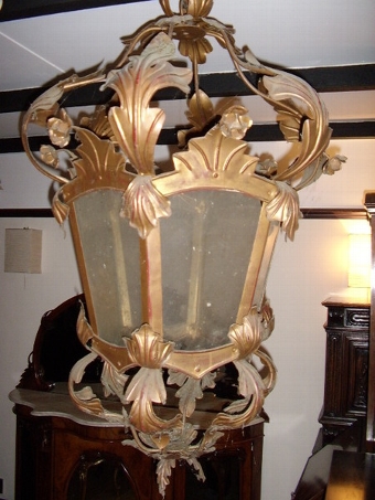 ARTS & CRAFTS STYLE COACHOUSE LANTERN